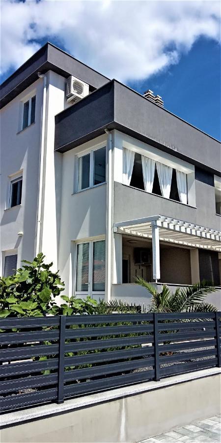 Apartment Ivetka Banjol 외부 사진